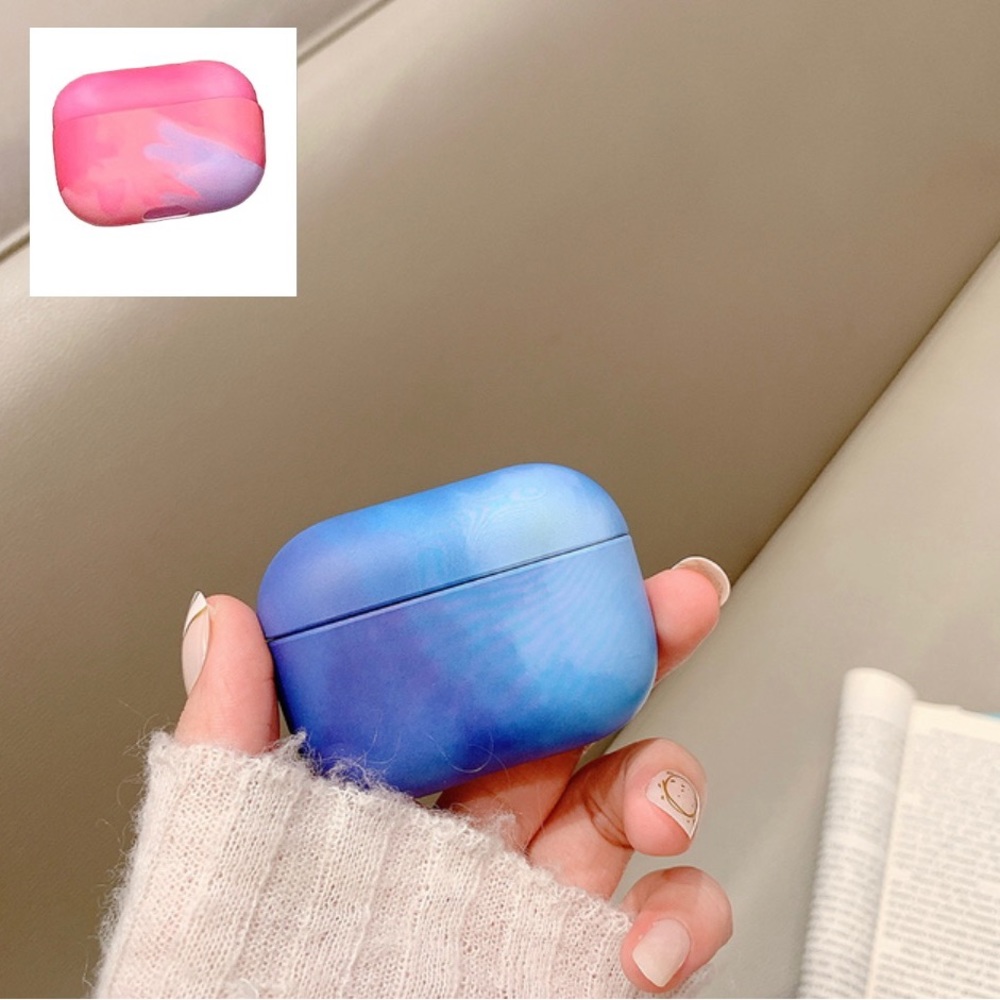 MERKURY INNOVATIONS Color Splash Airpods Pro Case
Hard Shell Color: Purple